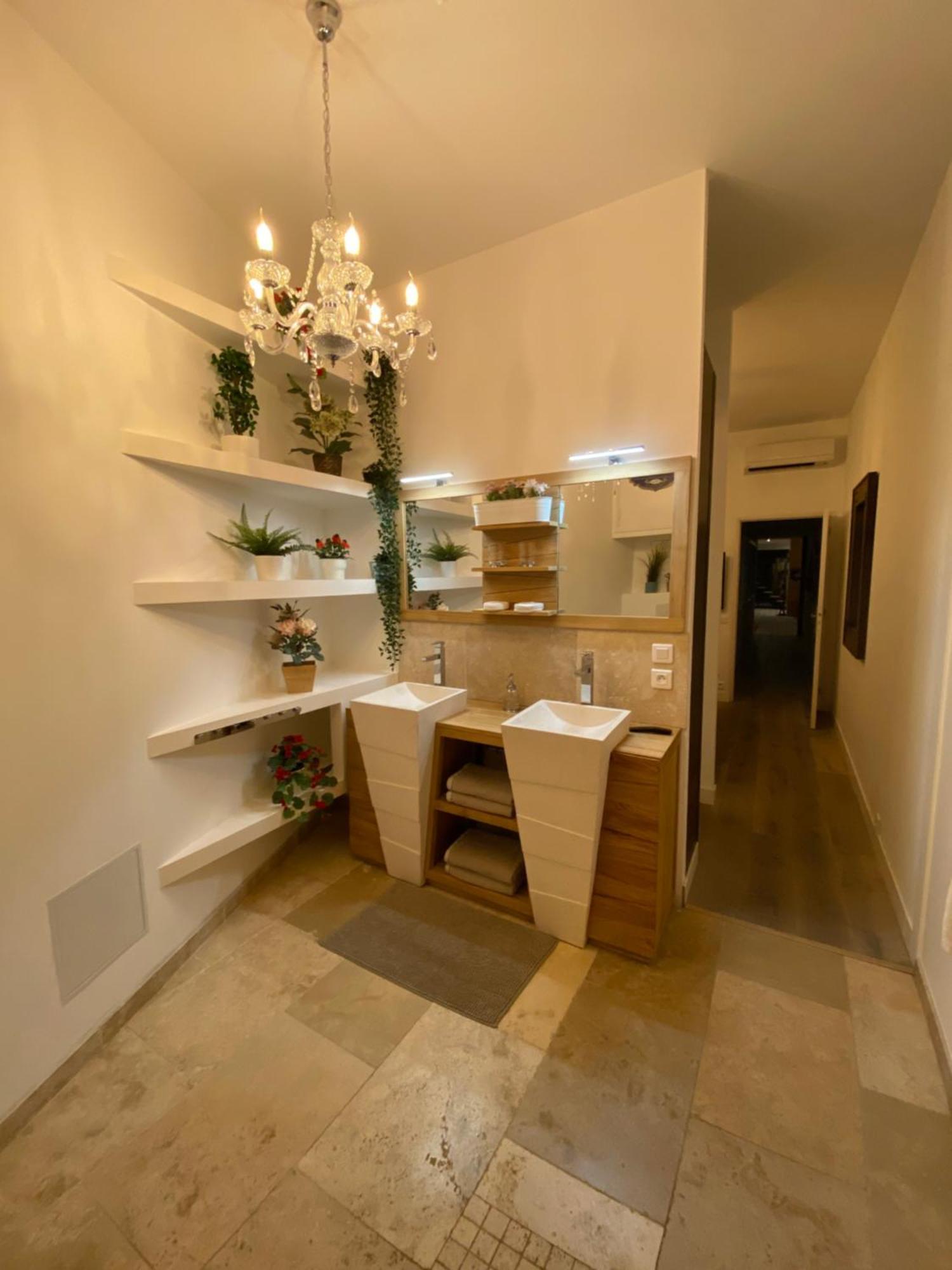 Loft Spa Reims-fr 200m2 privatifs, piscine intérieure chauffée, spa et parking Esterno foto