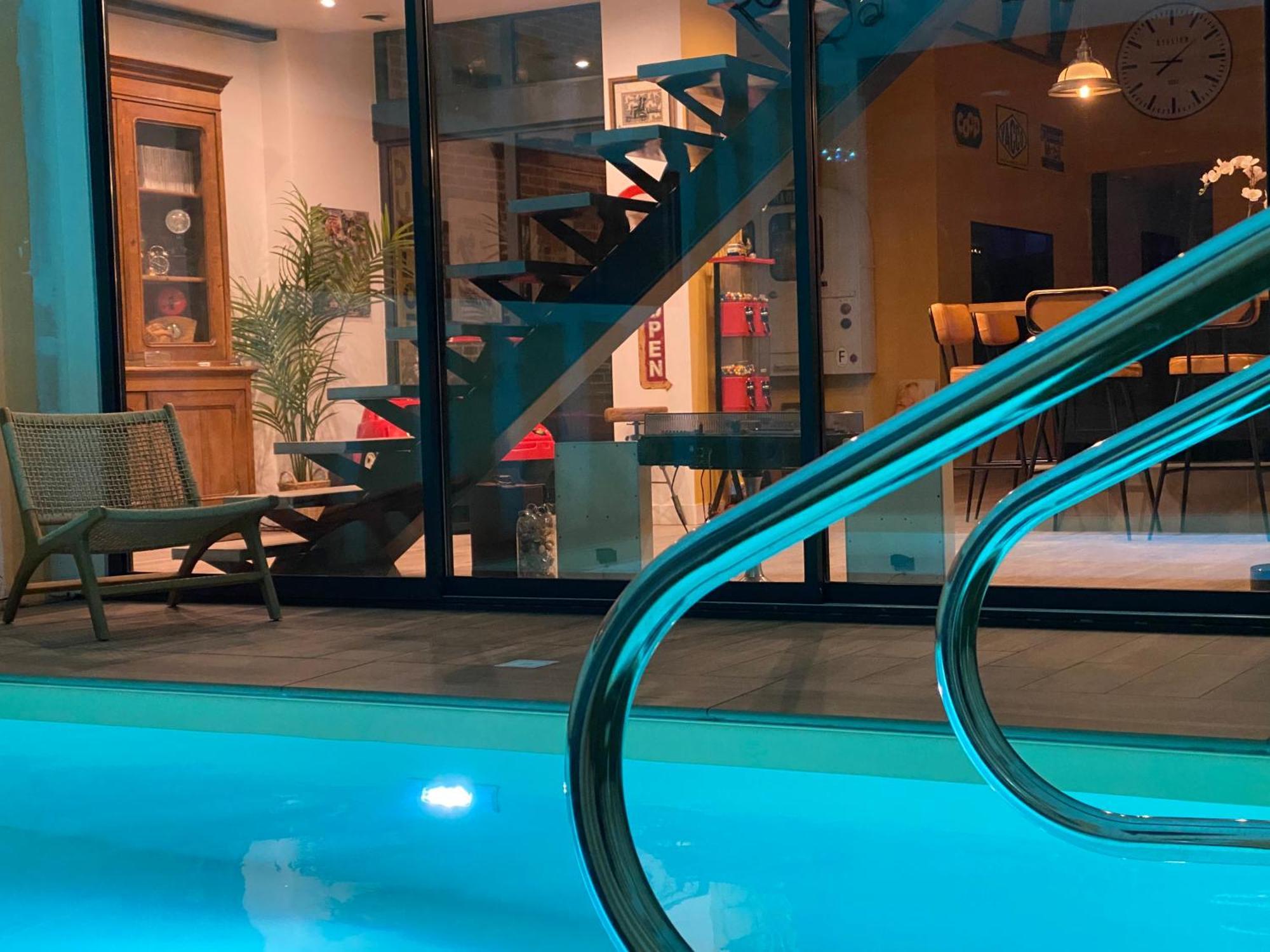 Loft Spa Reims-fr 200m2 privatifs, piscine intérieure chauffée, spa et parking Esterno foto
