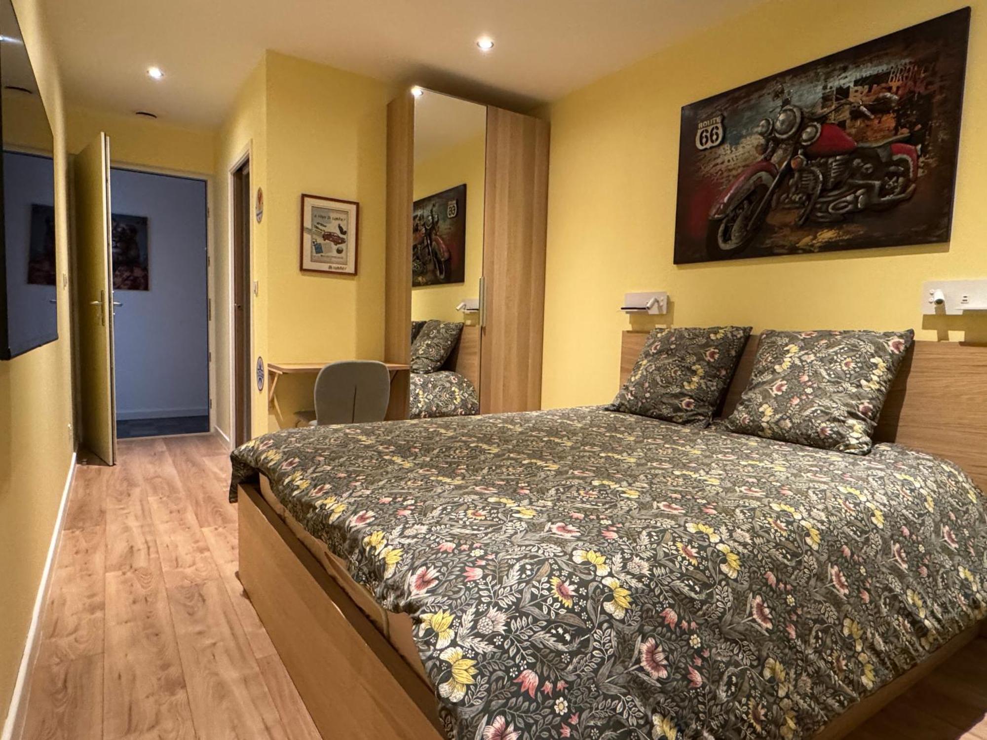 Loft Spa Reims-fr 200m2 privatifs, piscine intérieure chauffée, spa et parking Esterno foto