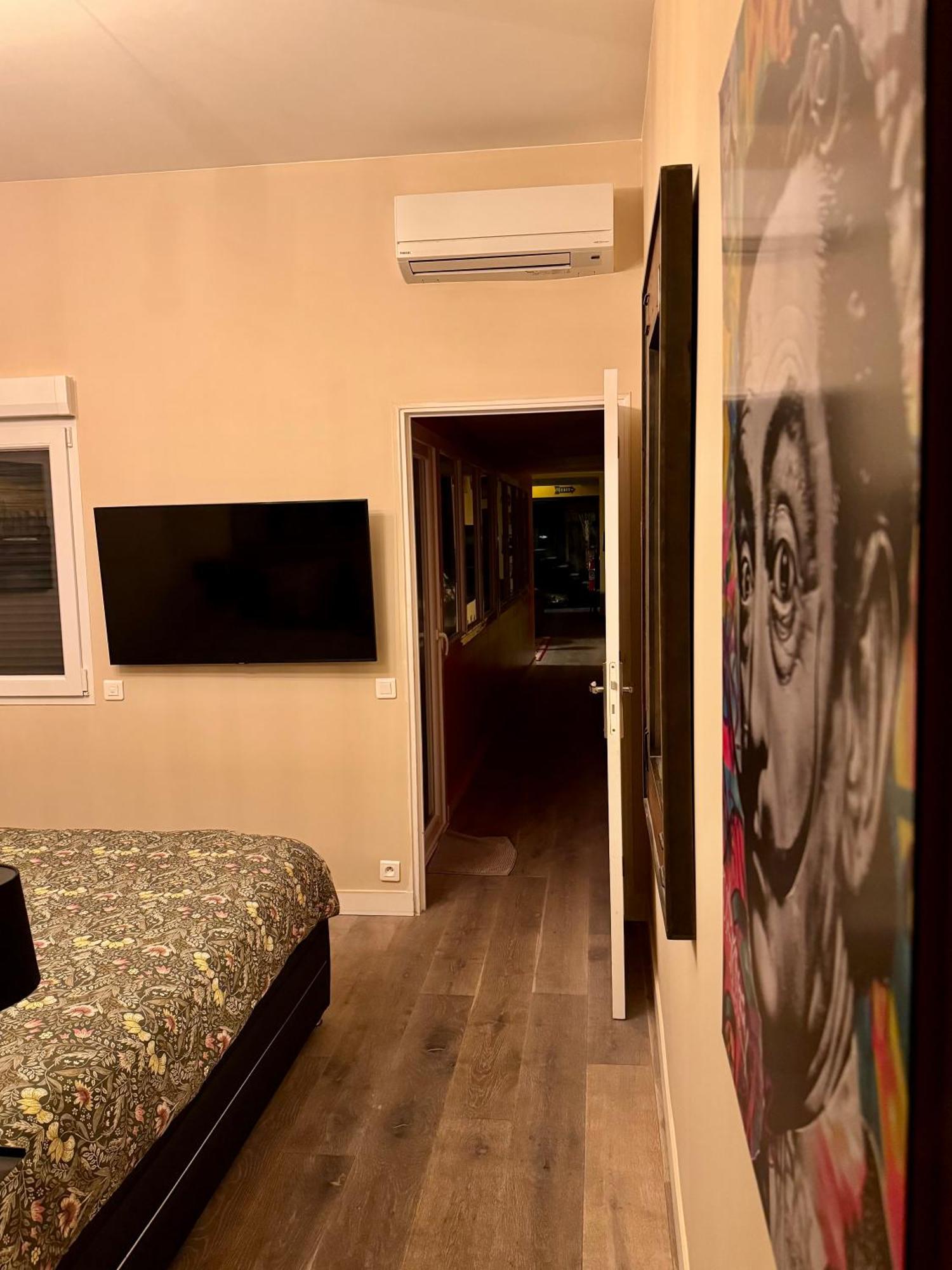 Loft Spa Reims-fr 200m2 privatifs, piscine intérieure chauffée, spa et parking Esterno foto